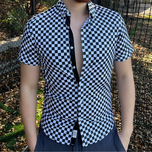 G BY GUESS MEN FINISH LINE CAR RACING FLAG BUTTON DOWN SHIRT CHECKERE CHECK STUD - Picture 2 of 16